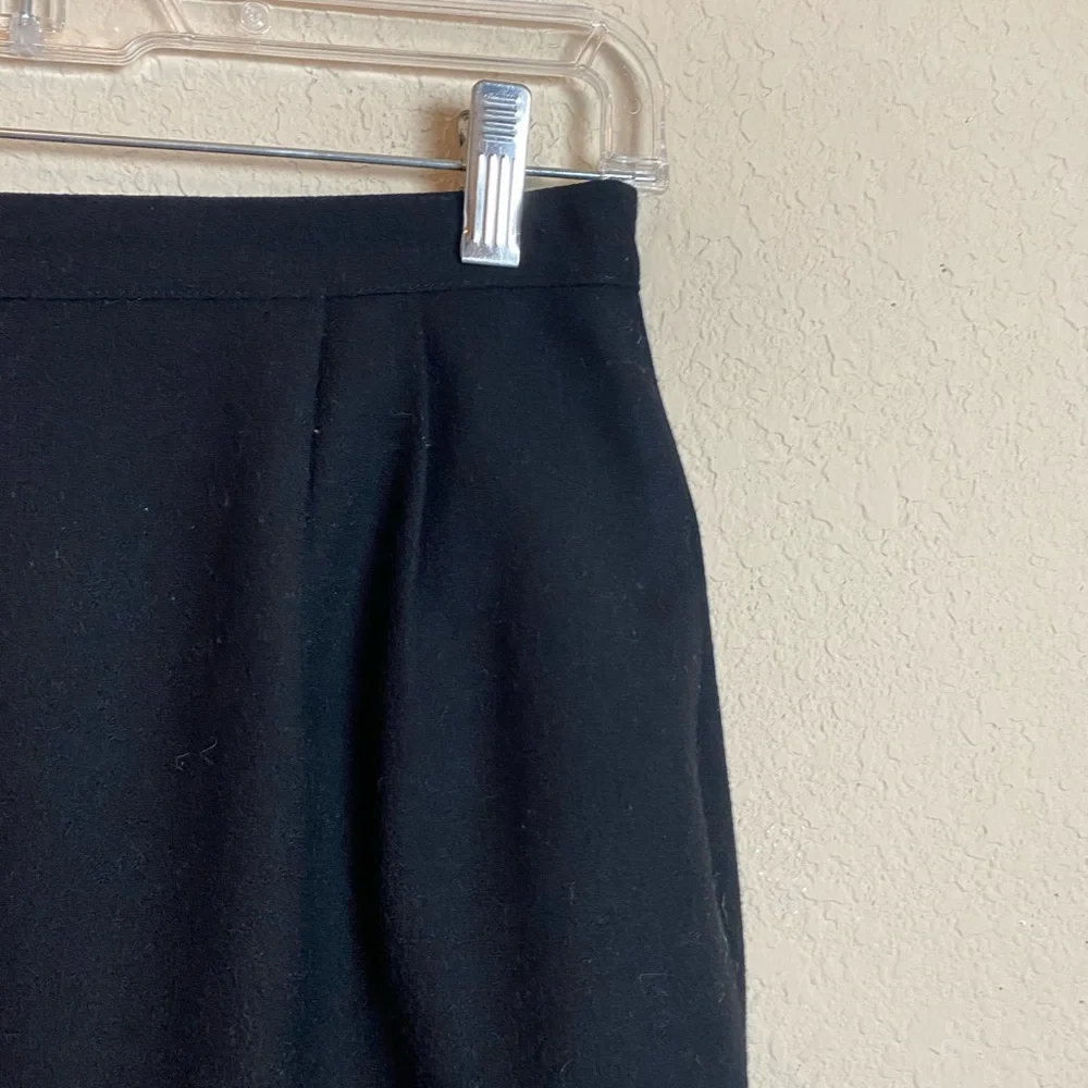 Vintage Black Wool A-Line Classic 1970’s Skirt Knee Length Size 4